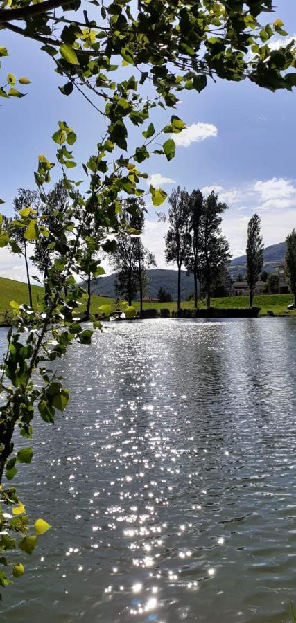 Appartamenti Cenni - Relais Su Lago Varsi Exterior foto