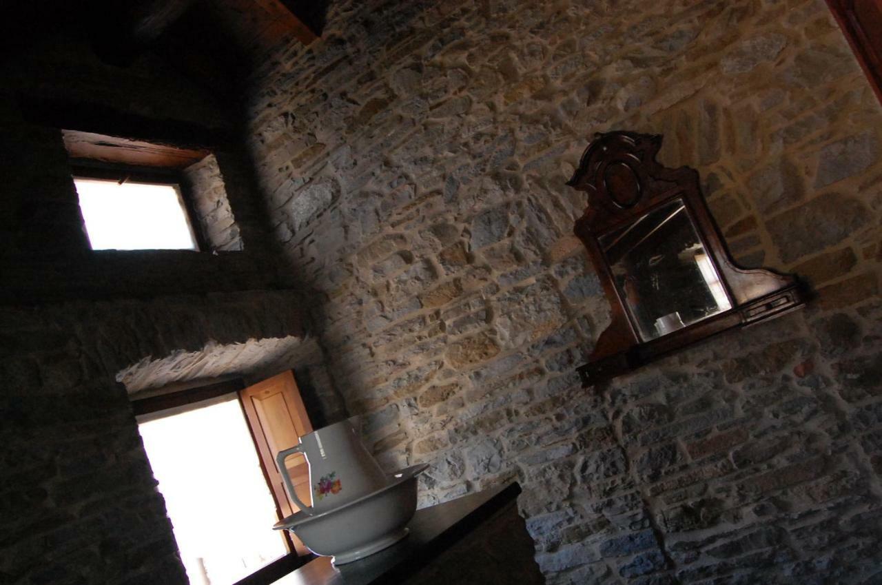 Appartamenti Cenni - Relais Su Lago Varsi Exterior foto